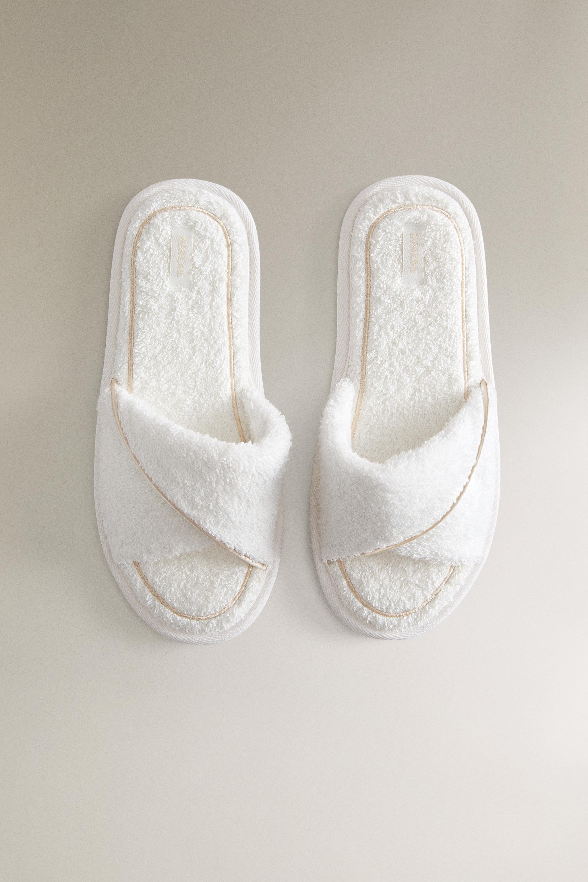 TERRYCLOTH SLIDERS WITH PIPING